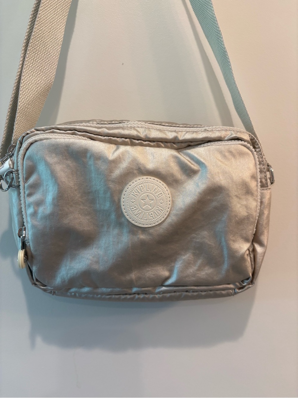 Kipling Abanu Metallic Crossbody - Picture 3 of 8